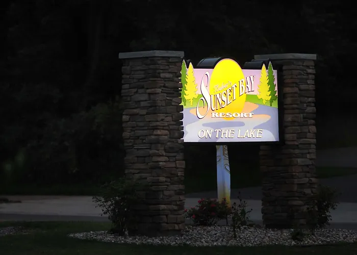 Sunset Bay Resort & Suites